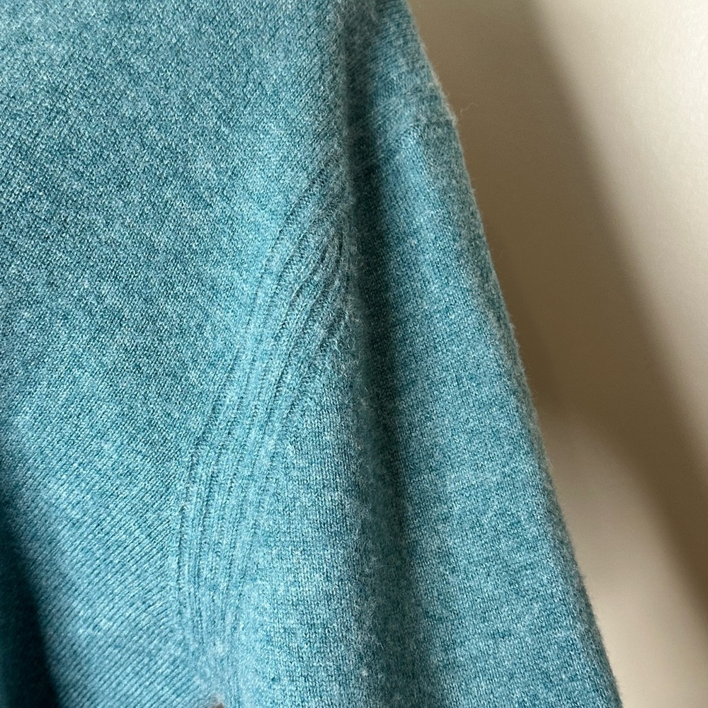 J.Crew 100% Cashmere Mock Neck Sweater Teal Blue Size L - Picture 3 of 5